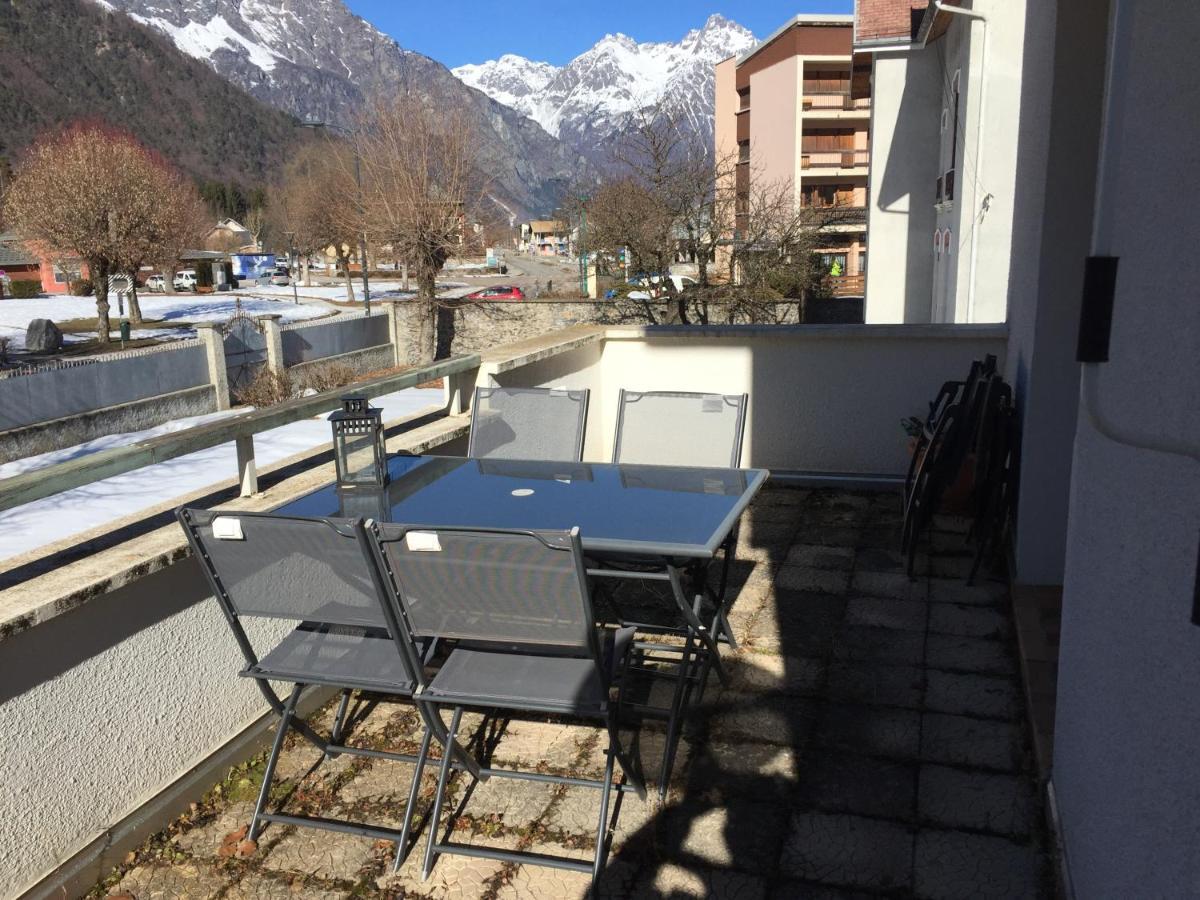Superbe Appartement A Bourg D'Oisans Avec Terrasse Sud Le Bourg-d'Oisans Exterior photo