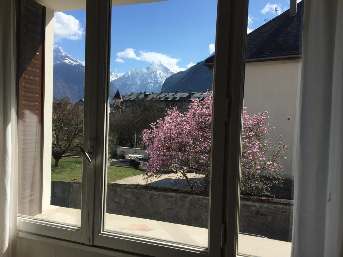Superbe Appartement A Bourg D'Oisans Avec Terrasse Sud Le Bourg-d'Oisans Exterior photo