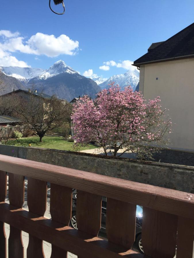Superbe Appartement A Bourg D'Oisans Avec Terrasse Sud Le Bourg-d'Oisans Exterior photo